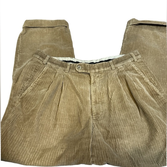 Hiltl Men's The Ultimate Pleated Corduroy German Design Trousers Size 36 - Picture 3 of 8